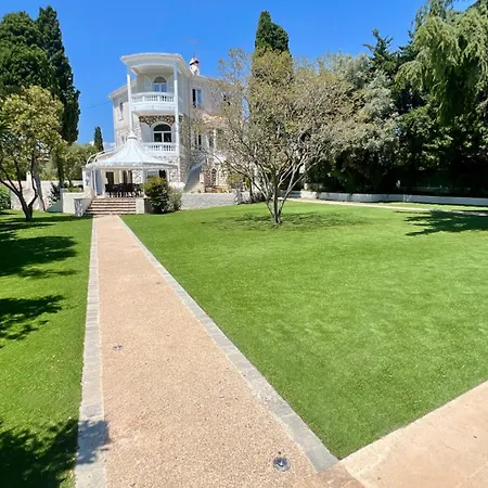 Villa Evasion Familiale Sur La Cote D'azur Jusqu'a 14 Personnes *