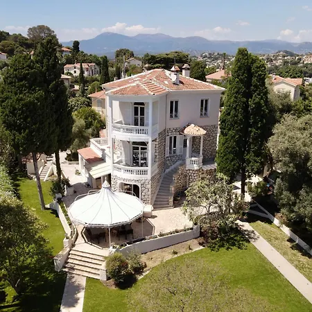 Villa Evasion Familiale Sur La Cote D'azur Jusqu'a 14 Personnes